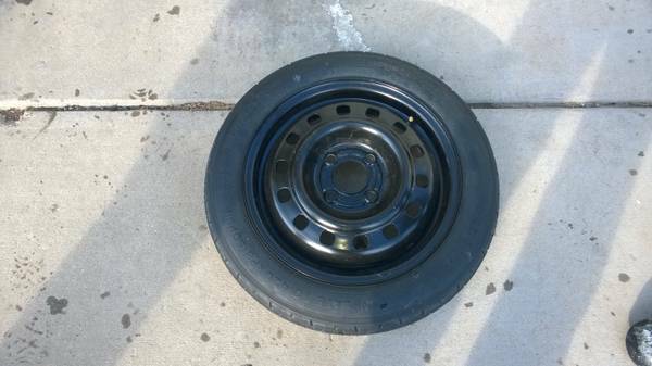 Photo 2008 Ford FocusFiesta Spare Tire and Wheel $50