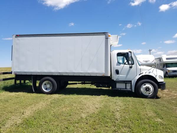 Photo 2008 Freightliner Business Class M2 $28,900