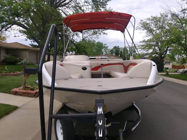 2008 Suntracker 21ft Party Barge $14,000