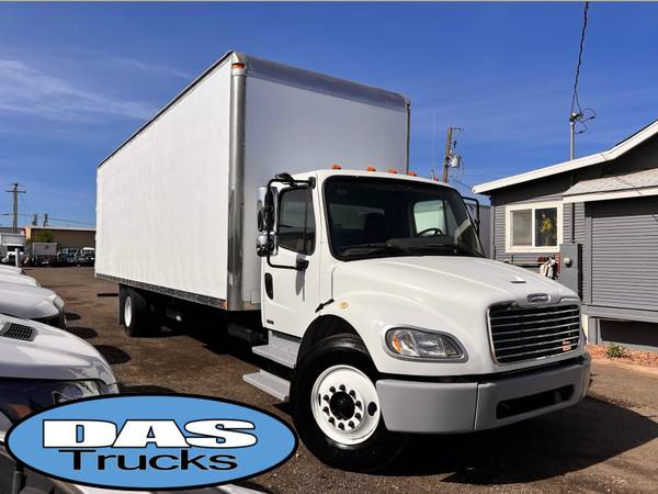 Photo 2012 Freightliner M2 106 NON-CDL 30 Foot Box Truck - M5298 $35,987