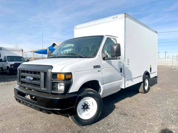 Photo 2014 Ford E350 12 Foot Box Truck 5.4L V8 - $19,987 (Englewood)