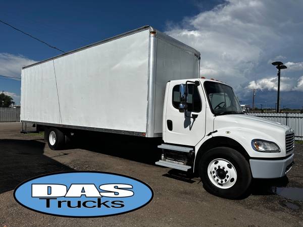 Photo 2015 Freightliner M2 106 NON-CDL 30 Foot Box Truck - R7279 $37,987