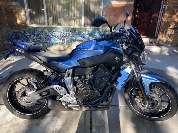 Photo 2017 Yamaha FZ 07 Motorcycle $6,400