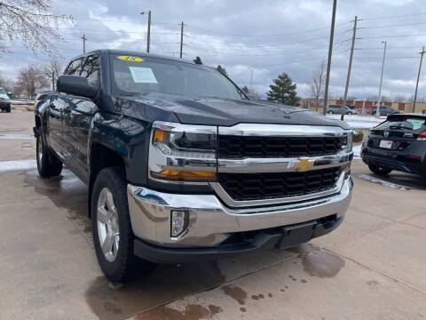 Photo 2018 Chevrolet Silverado 1500 LT 4x4 4dr Crew Cab 6.5 ft. SB 78256 Mil $33,995