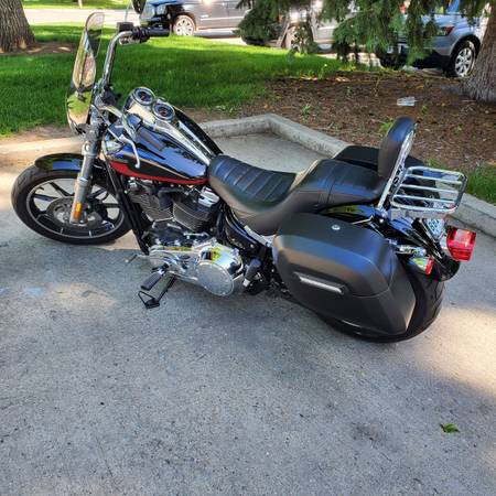 Photo 2018 Harley Davidson Low Rider FXLR, 107, Bags, luggage rack, Two Bros exhaust, $11,999