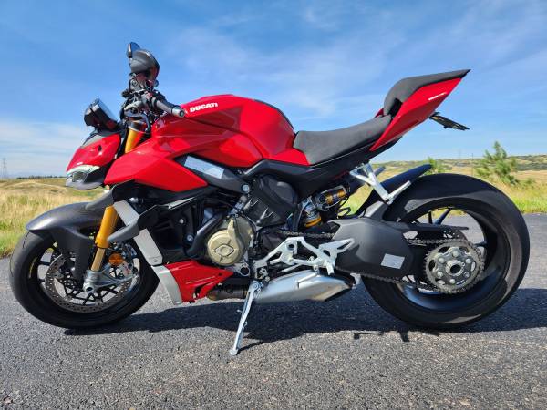 Photo 2020 Ducati Streetfigter V4 S $22,900