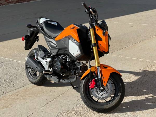 Photo 2020 Honda Grom ( ONLY 600 miles ) Mint Condition ONE OWNER $3,500
