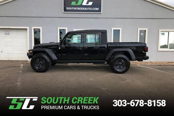 Photo 2021 Jeep Gladiator Freedom RARE DROP THE TOP GLADIATOR- ONE OWNER- MUST SEE $32,999