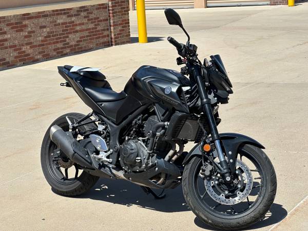 Photo 2022 Yamaha MT03 ABS ( ONLY 1800 miles ) MINT CONDITION LIKE NEW $4,800