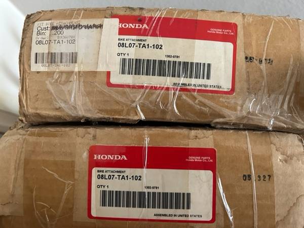Photo 2 Bike Racks for Honda Roof-mount $150