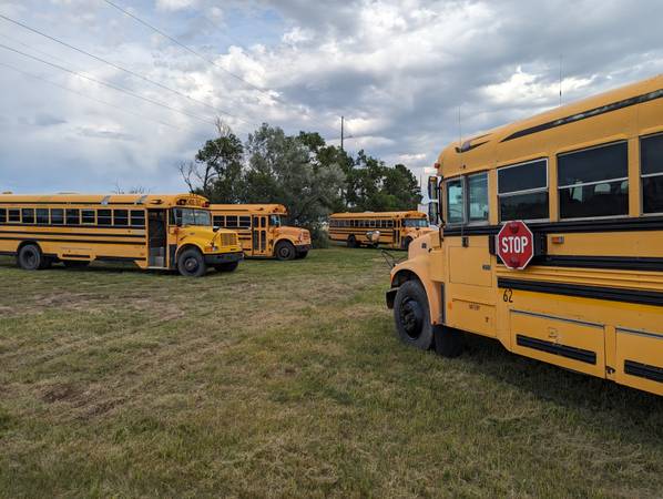 Photo 4 - IHC BLUE BIRD BUSES $6,500