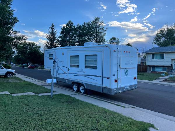 Photo 5th wheel Kountry star $11,000