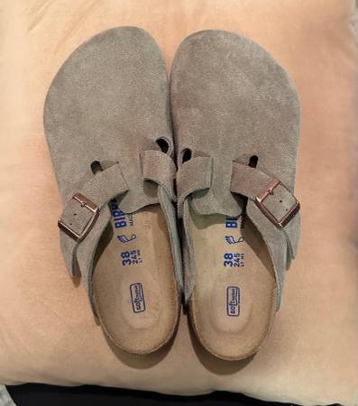 Photo Brand New Birkenstock Boston Suede Taupe Shoes $175