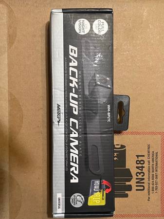 Photo Brand New Metra Universal Back-Up Camera with LED Night Vision $75
