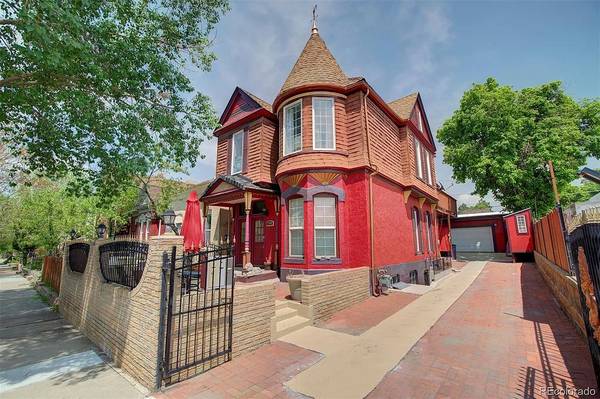 Charming 2-bedroom apartment in historic RiNo STEEP DISCOUNT $2,000