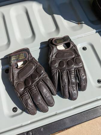 Photo Classic Vintage Look - Motorcycle Gloves - Leather $20