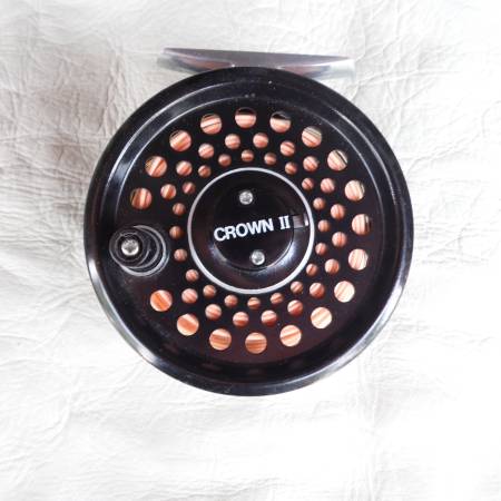 Photo Courtland Crown II fly reel made in England with 5 wt line $30