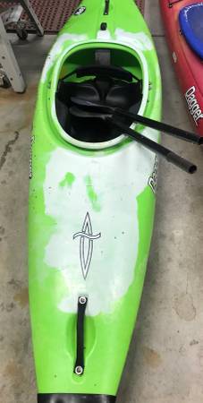 Photo Dagger RPM White Water Kayak $500