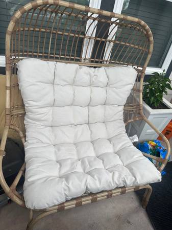 Photo Egg chair $400