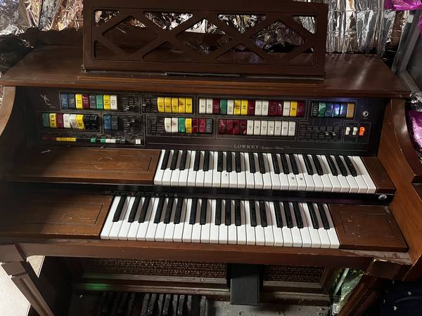 Photo Electric Organ Lowrey Symphonic Holiday 1975 w Upper Lower Keyboard 4 $299