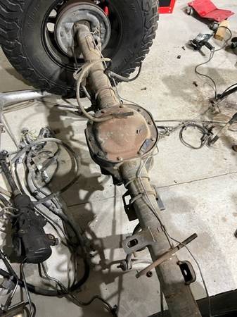 Photo Ford 8.8 rear axle 4.10 gears $100