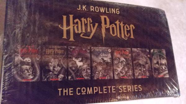 Photo Harry Potter Paperback Boxed Set, Books 1-7 $60