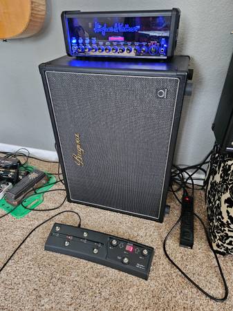 Photo Hughes and Kettner Black Spirit 200 with cab and FS $800