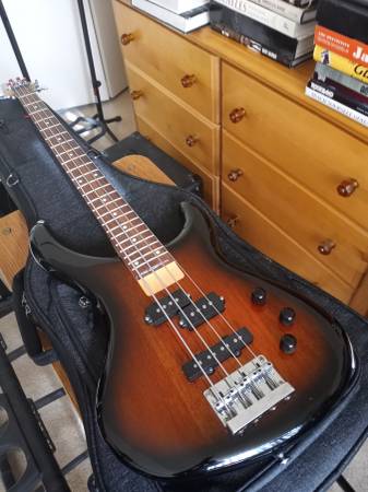 Photo JACKSON JS-2P Series Spectra 4 String Bass $225