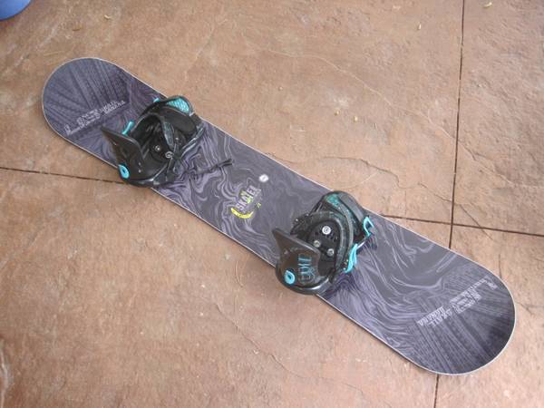 Photo LIB Tech Skate Banana BTX Snowboard (145cm) $200