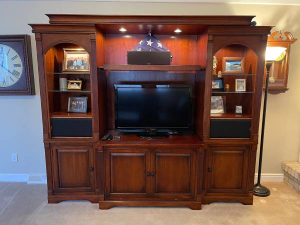 Photo Large real cherry entertainment center wall unit $500