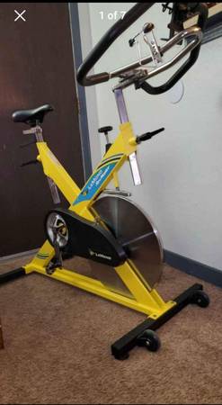 Photo Lemond Revmaster Commercial Commercial grade Spin bike $220