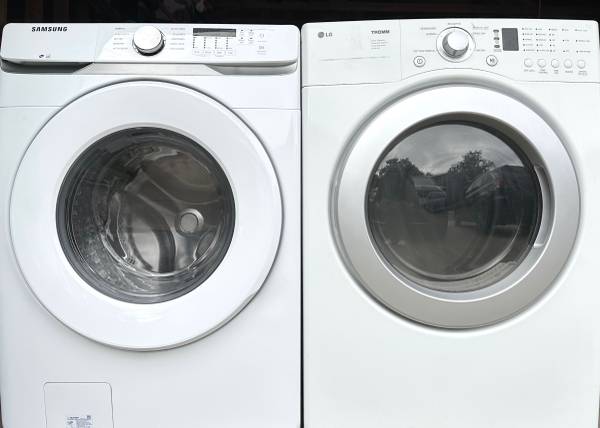 Photo Like New 2 Year Old Large Capacity Front Load Washer  Dryer $375
