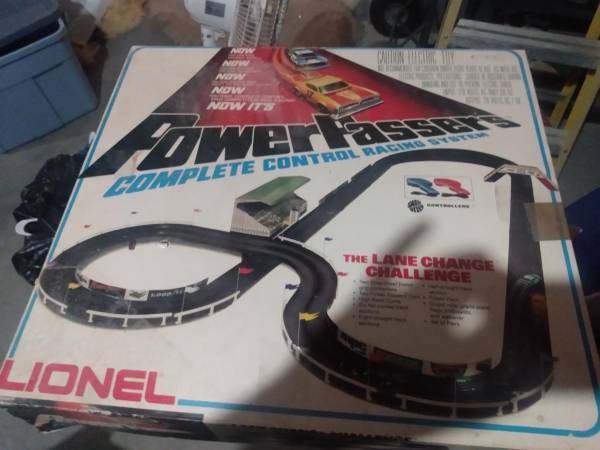 Photo Lionel Power Passers Race Car Track $35
