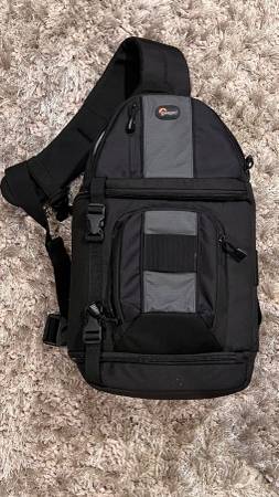 Photo Lowepro SlingShot 202AW $40