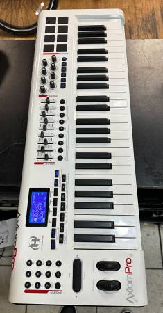 Photo M-Audio Axiom Pro 49 Midi Keyboard Controller $160