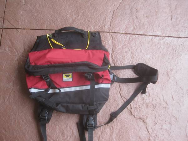 Photo Mountainsmith Dog Backpack (Large 34 to 40) $30