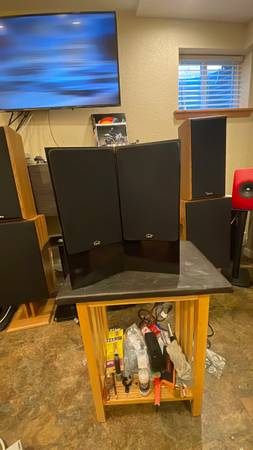 Photo NHT Now hear this model 1.5 speakers. like new. $200
