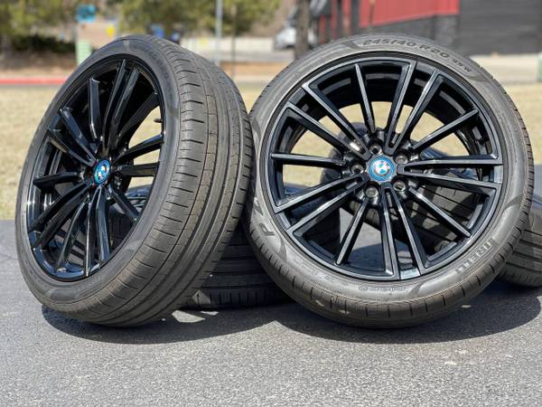 Photo New OEM 20 BMW i8 X4 Wheels 5x112 rims Pirelli tires X3M X4M X5 840i $2,400