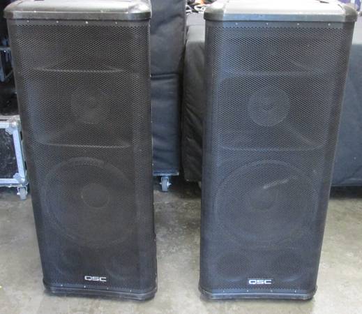 Photo Pair - QSC HPR 153i powered full-range three-way speaker $1,300