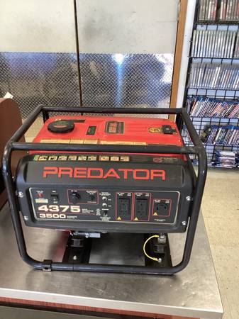 Predator 4375 Max Starting/3500 Running Watts Gas Powered Generator ...