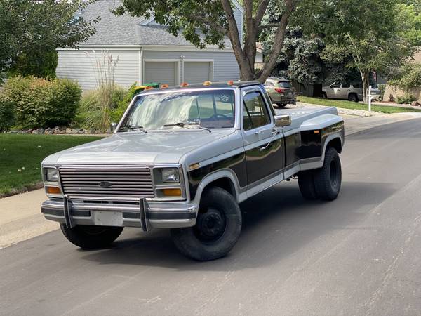 Photo Rare Low Mile 1982 OBS Ford F-350 Lariat Dually - $8,900 (AURORA)