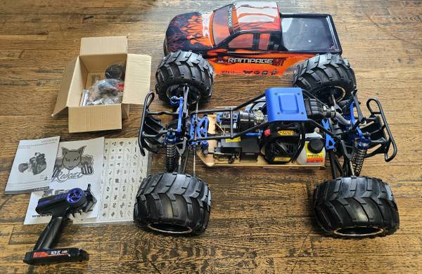 Photo Redcat Racing Rage Mt 15 Scale Gas Monster Truck 32cc $600