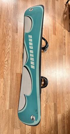 Photo Santa Cruz Snowboard - 140cm $120