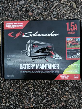 Schumacher 1.5 Amp 6, 12 Volt Battery Maintainer - SC1319 $22