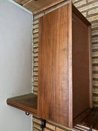 Photo Scott Walnut Speakers, Dual Turntable $100
