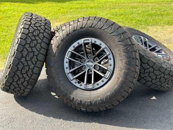 Photo Set of 5 17 Ford Raptor Beadlock factory wheels F150 Rims 6x135 Tires $2,400