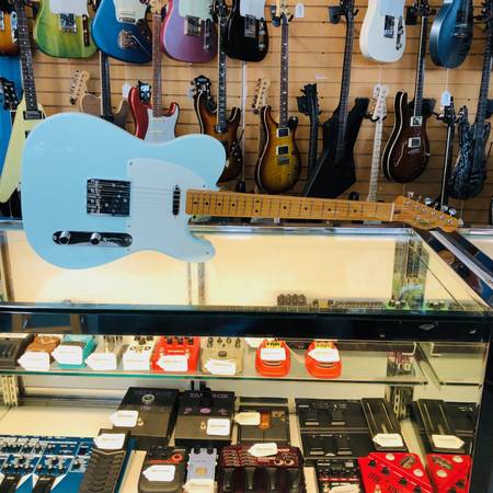 Photo Squier Classic Vibe 60s Telecaster Gravity Music Gear $350
