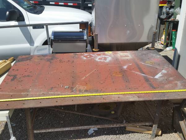 Photo Steel Welding Work Table w 38 thick top $600