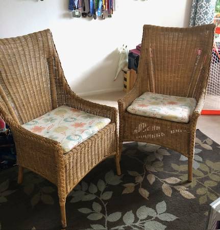 Photo TWO WICKER HIGH BACK CHAIRS $20