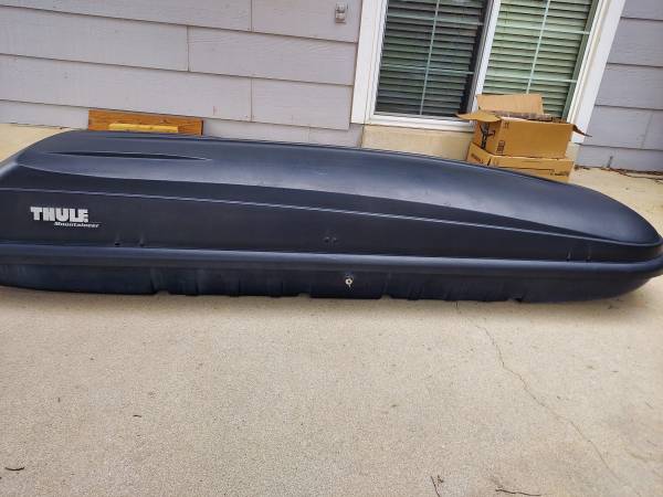 Photo Thule Roof Top Cargo Box $300